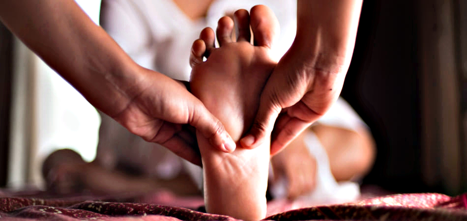 Què és la reflexoteràpia i per què és més que un simple massatge?